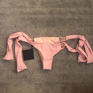 Acacia Anini Bottoms in Sunrise